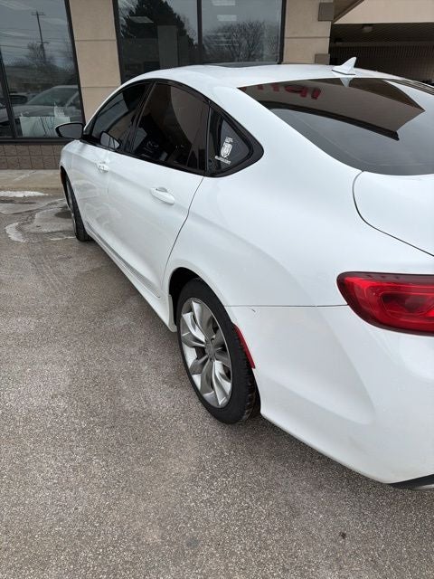 2015 Chrysler 200 S