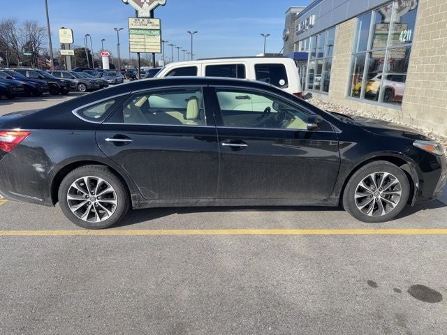 2017 Toyota Avalon Base